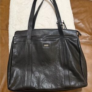 Chic Black Leather Shoulder Bag